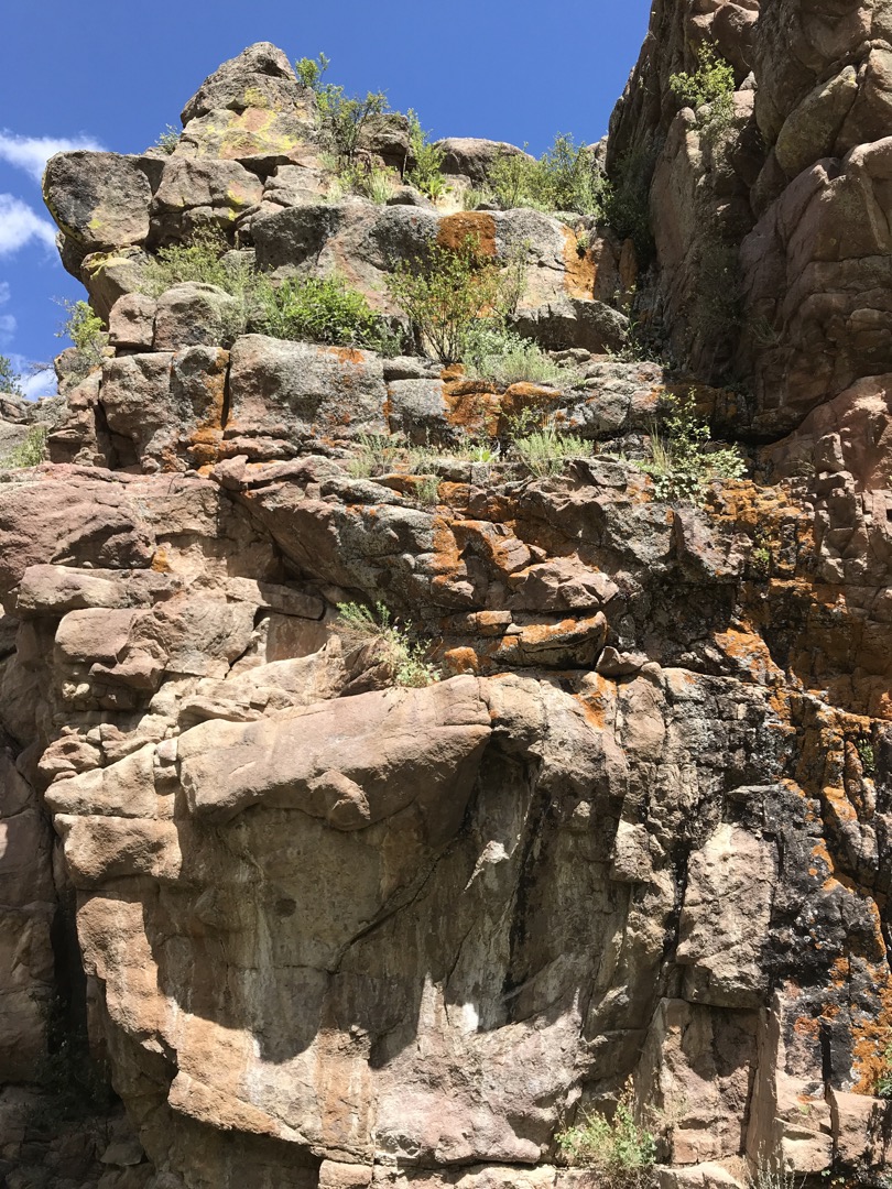 Colorful rocks at Button Rock Preserve