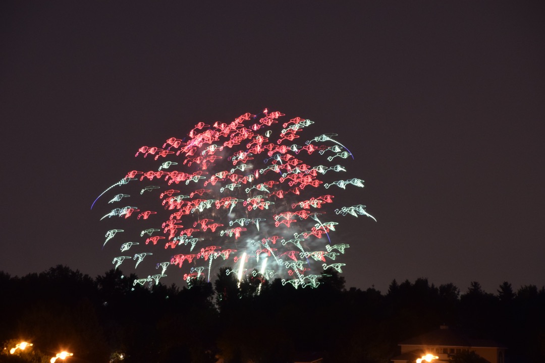 Intersting long exposure of fireworks
