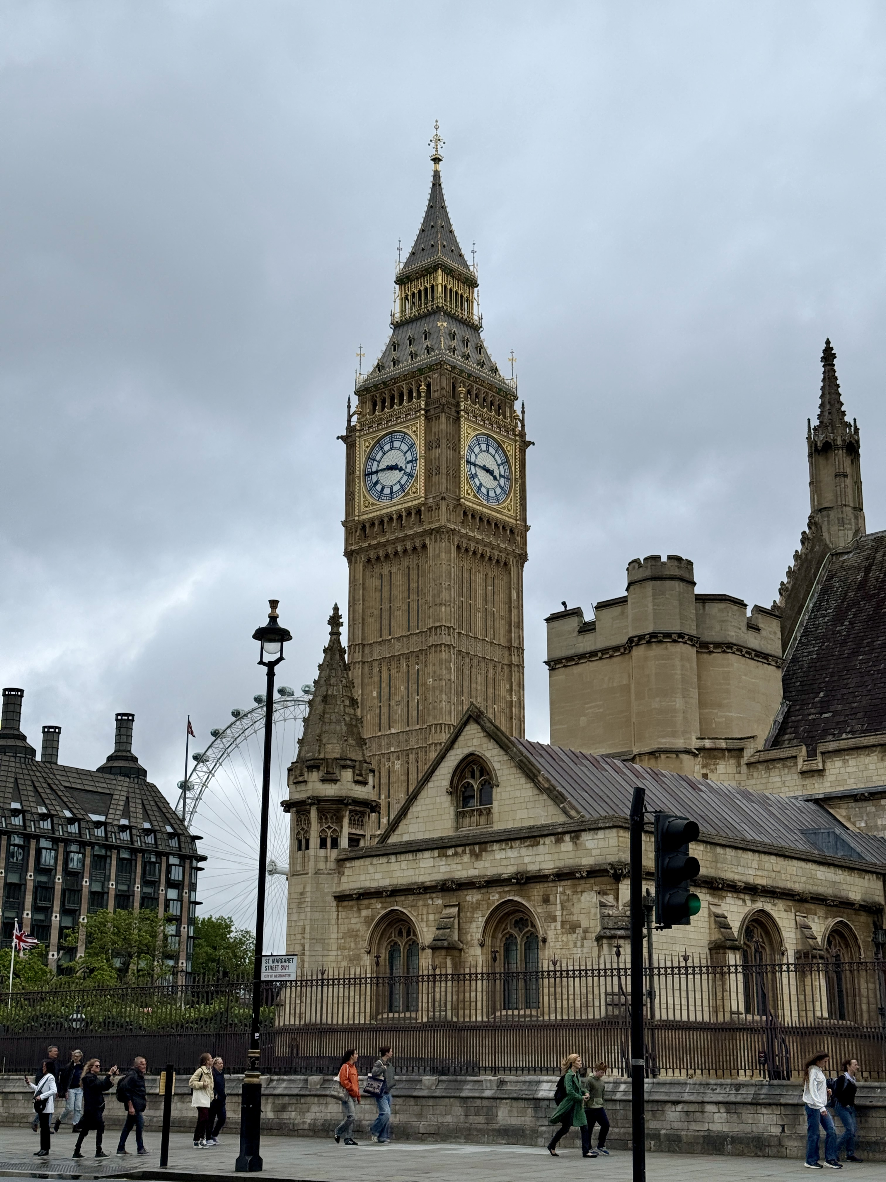 Big Ben with the London Eye