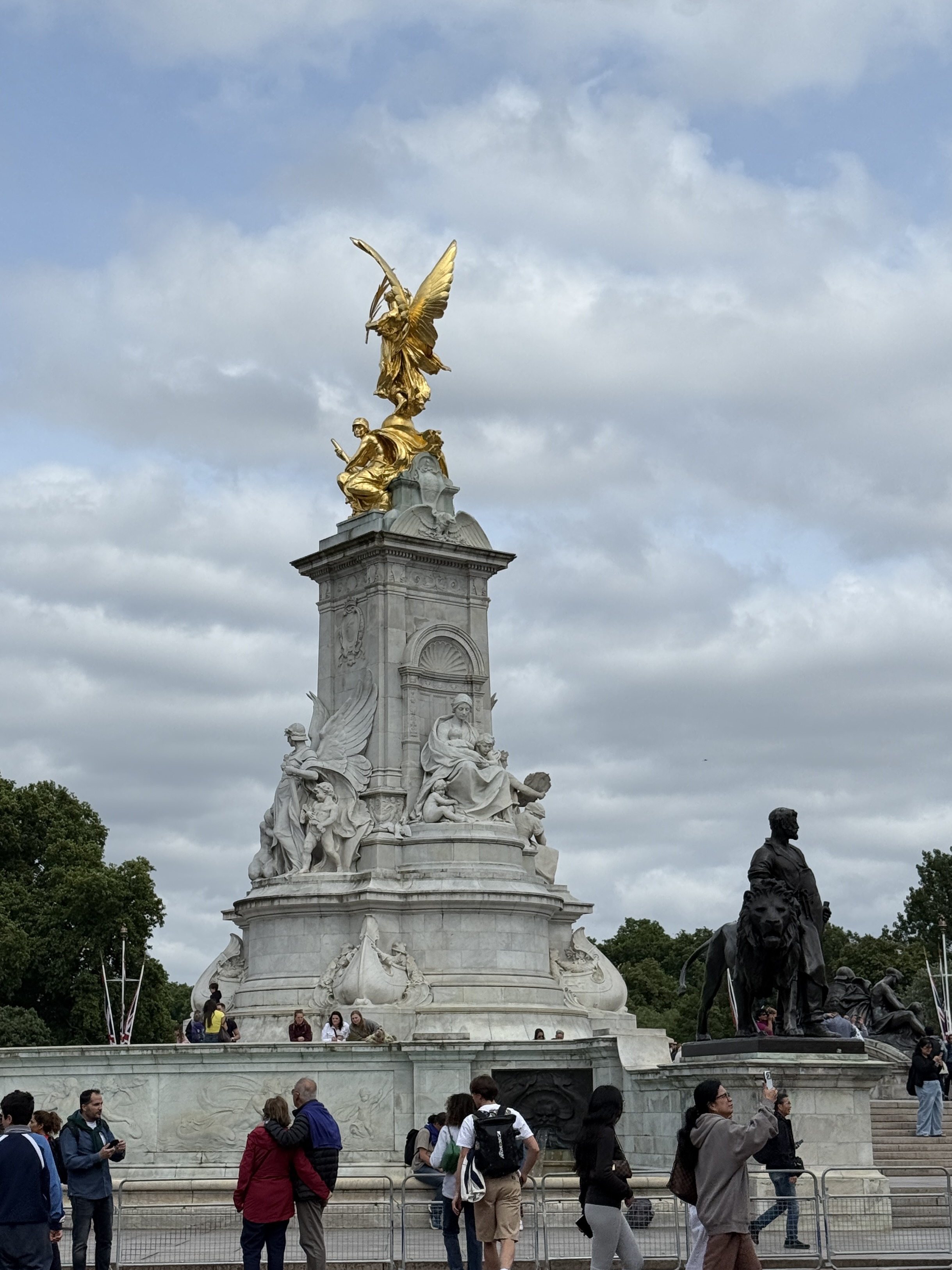 Victoria Memorial, in front of Buckingham Palace at the end of The Mall