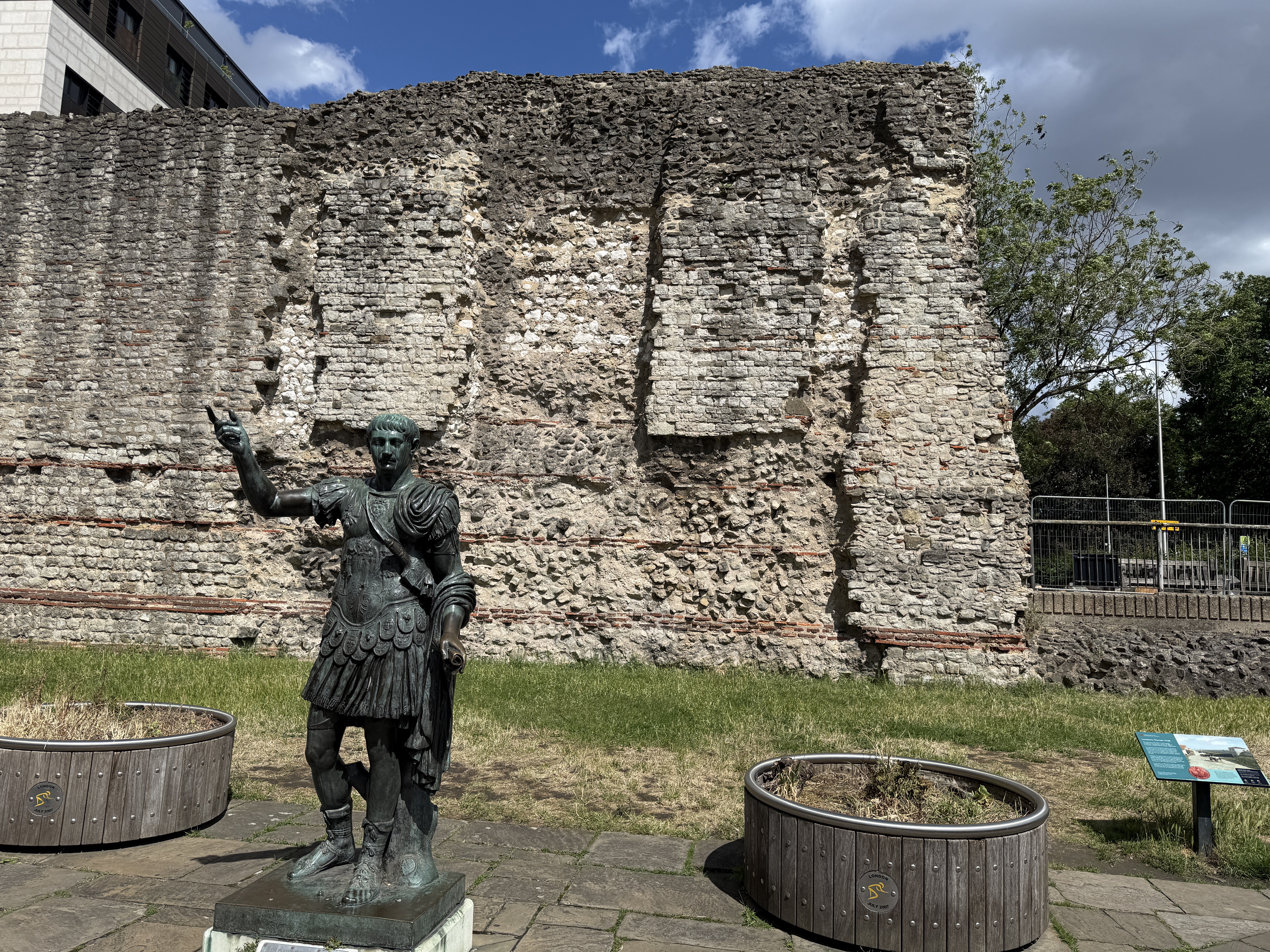 The old Roman wall at Tower Hill