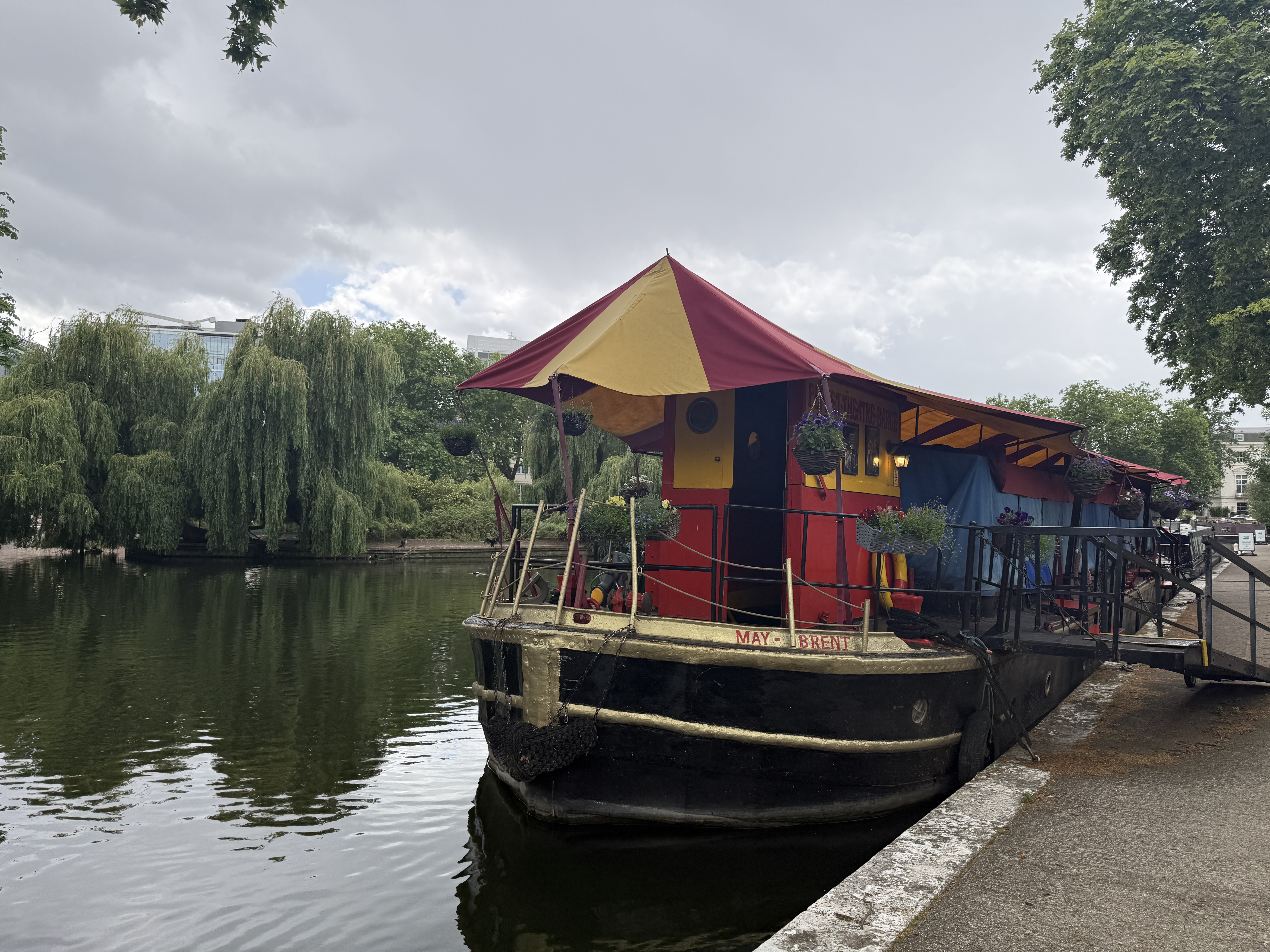Puppet theatre barge, Little Venice