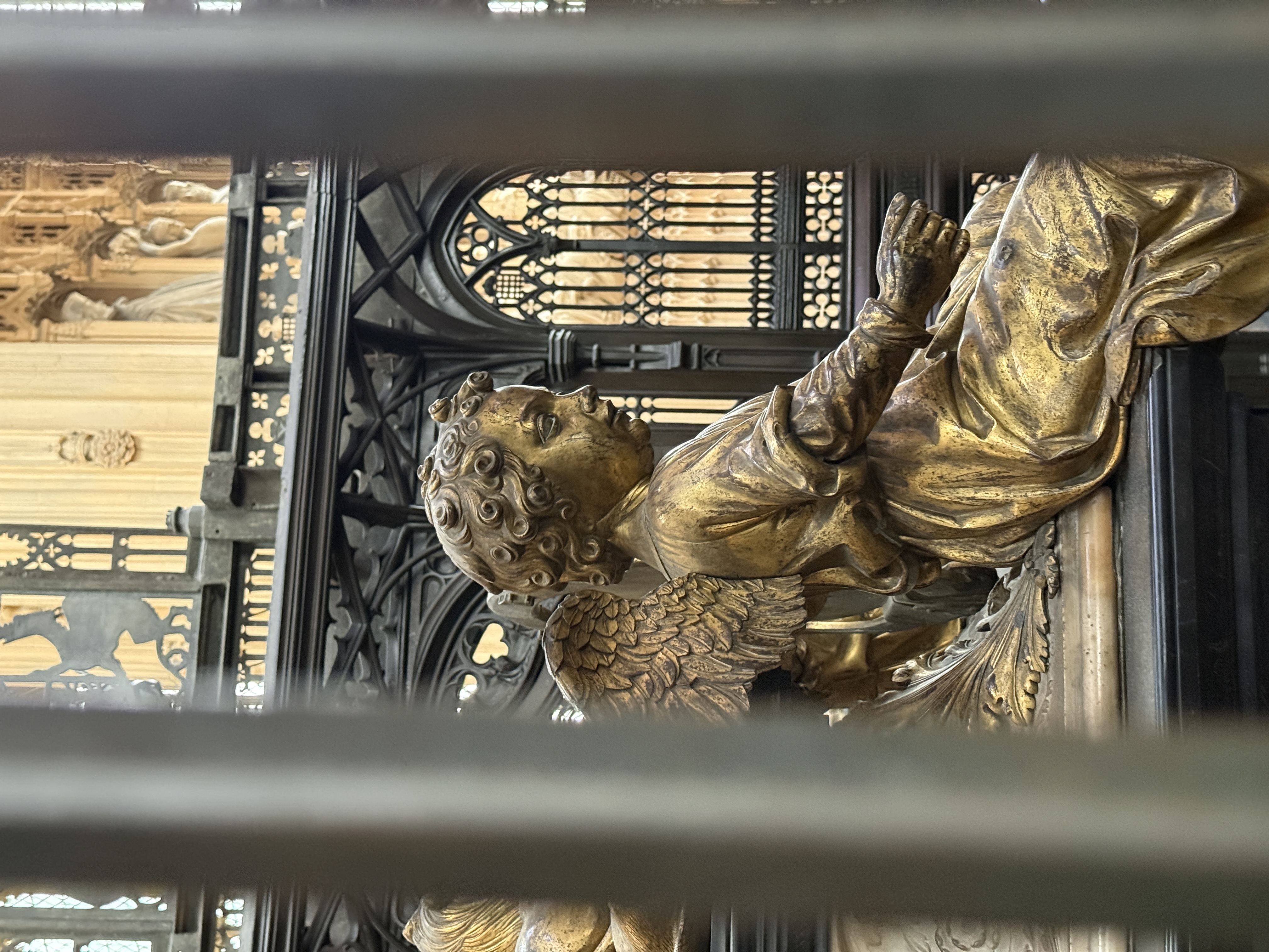 Cherub on the tomb of Henry VII