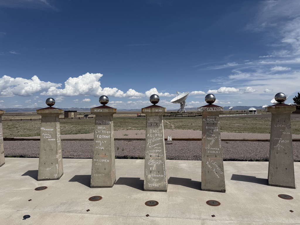 VLA sundial detail with dishes in the background