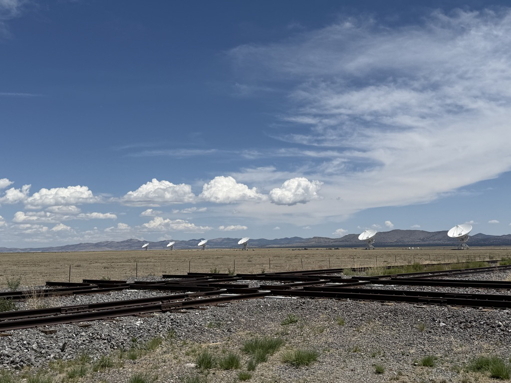 Dishes and the rail system